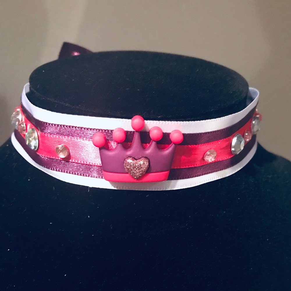 Purple Princess rhinestone choker| cute summer choker| crown necklace
